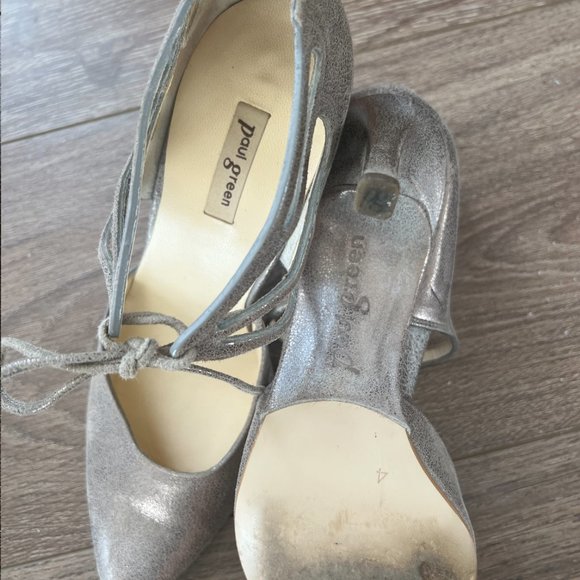 Barely worn Paul Green pumps; 3 1/4” heels. Size 6.5 U.S. - Picture 5 of 7